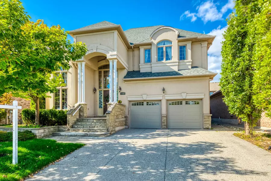 1033 Kestell BLVD, Oakville, ON L6H 7L7