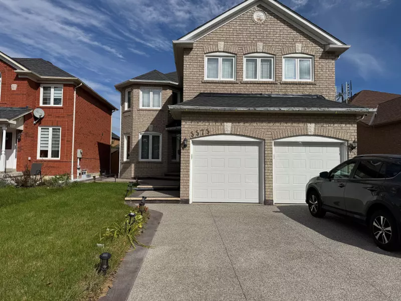 5575 Whitehorn AVE #Bsmt, Mississauga, ON L5V 2E2