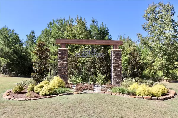 204 Chapel Creek Drive #33, Princeton, LA 71067