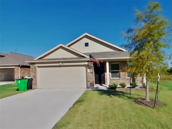 1729 CLAIREBORNE, Little Elm, TX 75068