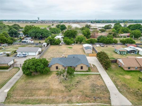 123 Prairie Creek Road, Red Oak, TX 75154