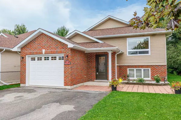 Collingwood, ON L9Y 5N9,18 Shannon CT