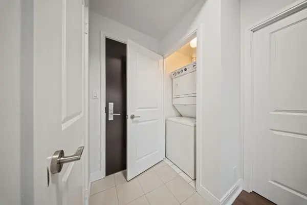 60 Absolute AVE #1505, Mississauga, ON L4Z 0A9