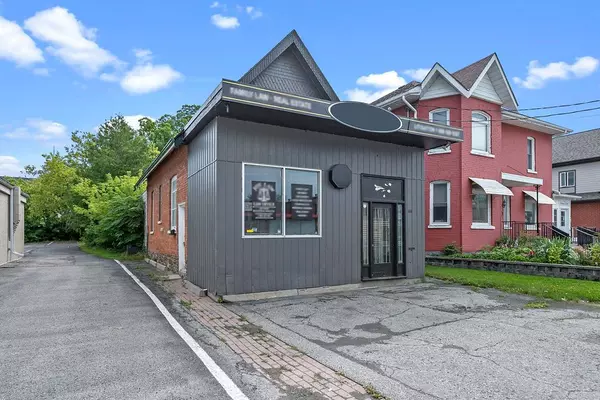 Kawartha Lakes, ON K9V 2M2,60 Lindsay ST S