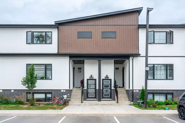 4263 Fourth AVE #214, Niagara Falls, ON L2R 0C2