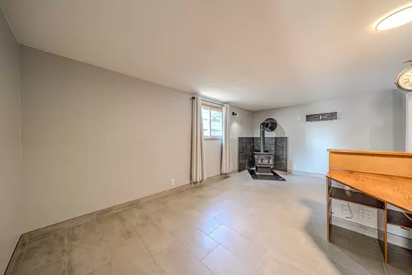 Kitchener, ON N2M 3Z4,70 St Clair AVE