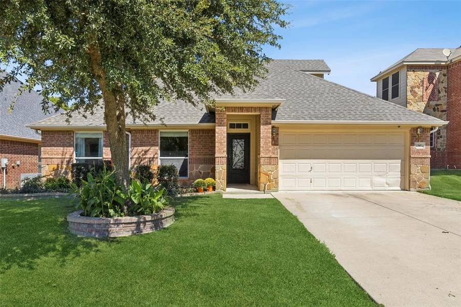 767 Peach Lane, Burleson, TX 76028