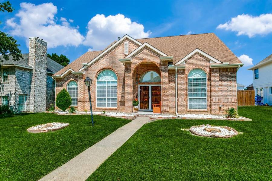 4214 Eastwood Drive, Carrollton, TX 75010