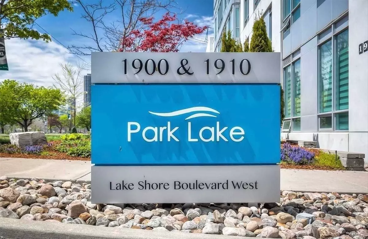 Toronto W01, ON M6S 1A4,1900 Lake Shore BLVD W #501