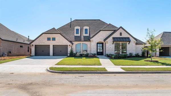 1004 Open Range Drive, Mansfield, TX 76063