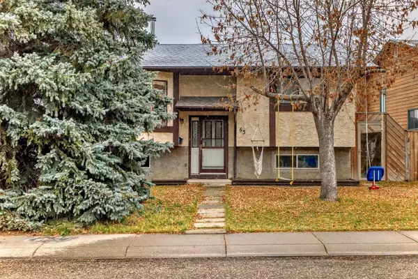 Calgary, AB T3K 2B8,63 Bernard PL Northwest