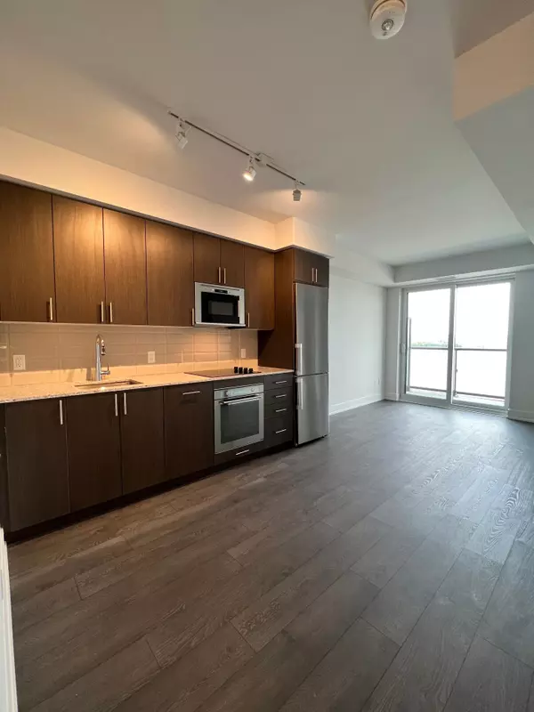 Oshawa, ON L1L 0R5,2550 Simcoe ST N #1013