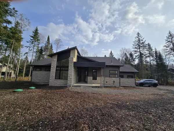 1007 Kingsridge CT, Lake Of Bays, ON P1H 0K1