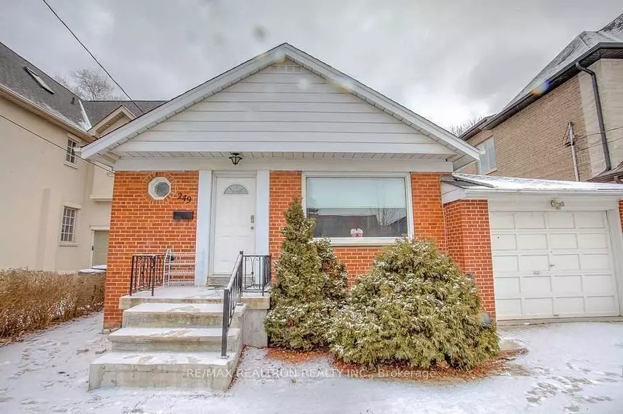 249 Johnston AVE, Toronto C07, ON M2N 1H5