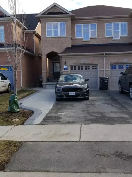 868 Oasis DR N, Mississauga, ON L5V 0C7