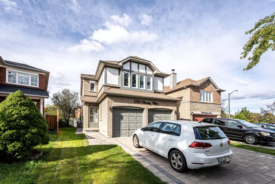 5848 Chorley PL, Mississauga, ON L5M 5L7