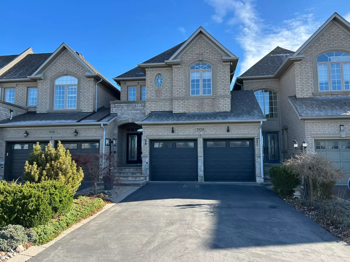 Oakville, ON L6H 7R9,1104 Agram DR