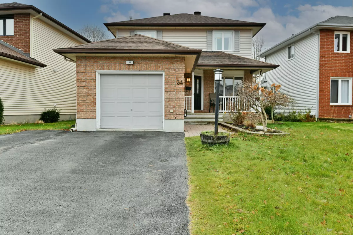 Kanata, ON K2M 2E2,34 Bridle Park DR