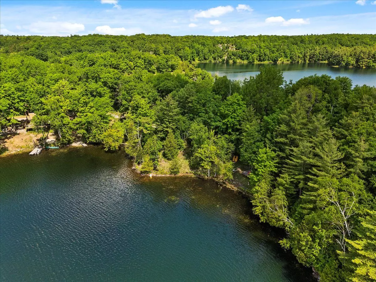 South Frontenac, ON L4A 3G7,271 30 Island Lake LN