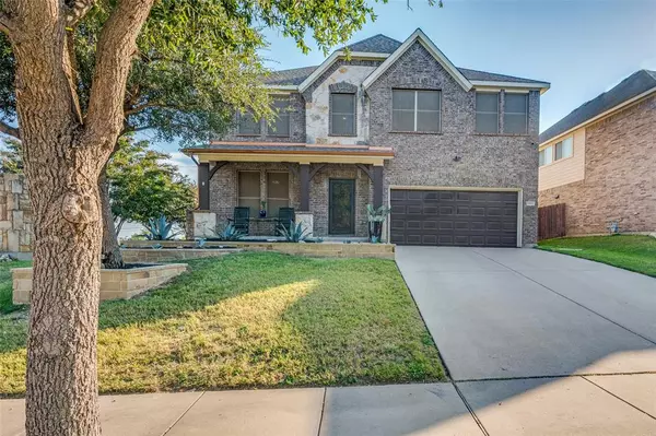 1001 Prairie Heights Drive, Fort Worth, TX 76108