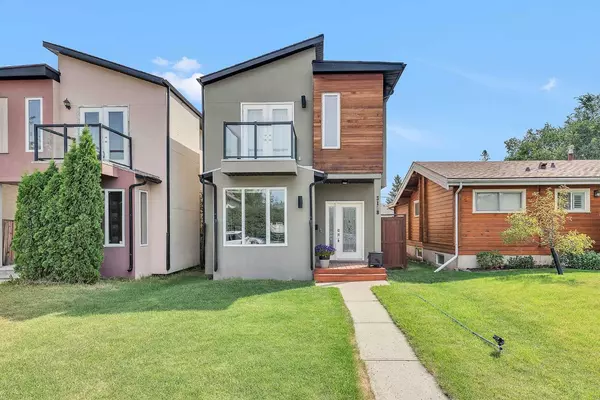 Calgary, AB T3E 3G3,3118 38 ST SW