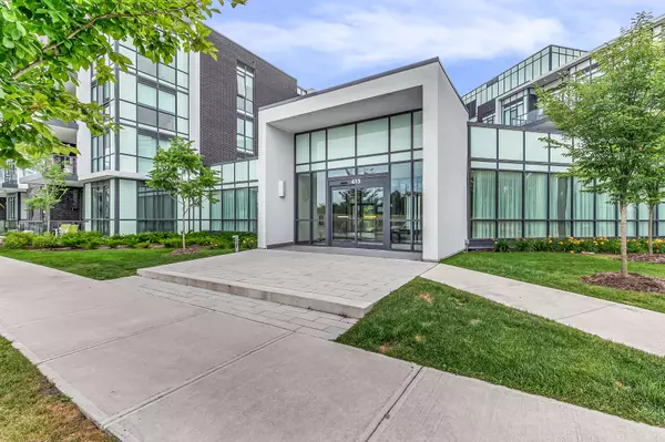 415 Sea Ray AVE #411, Innisfil, ON L9S 0R5