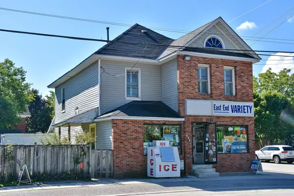 Collingwood, ON L9Y 1M9,256 Ontario ST