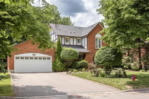 12 Axminster RD, Brampton, ON L6Z 1T1