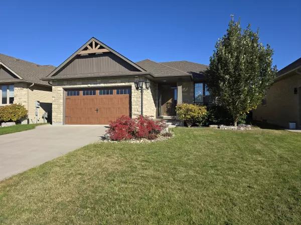 312 Graham Coughtry CT, Sarnia, ON N7W 0A8