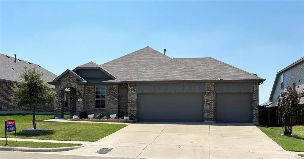 Van Alstyne, TX 75495,413 Mccoy Drive