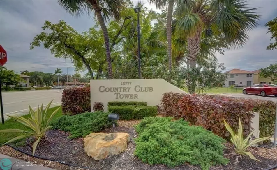 Coral Springs, FL 33065,10777 W Sample Rd  #714