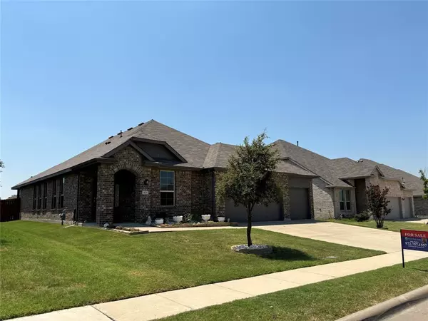 Van Alstyne, TX 75495,413 Mccoy Drive