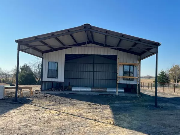 Leonard, TX 75452,368 County Road 4833