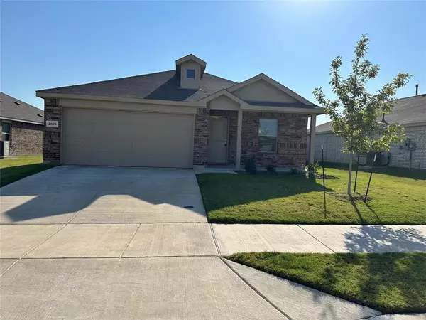 2820 Watchpoint Drive, Little Elm, TX 75068