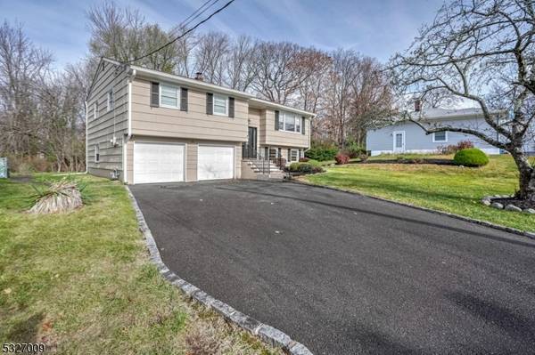 35 Old South Ave, Fanwood Boro, NJ 07023