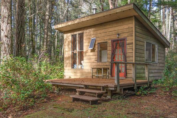 236 Langs Rd, Salt Spring, BC V8K 1N3