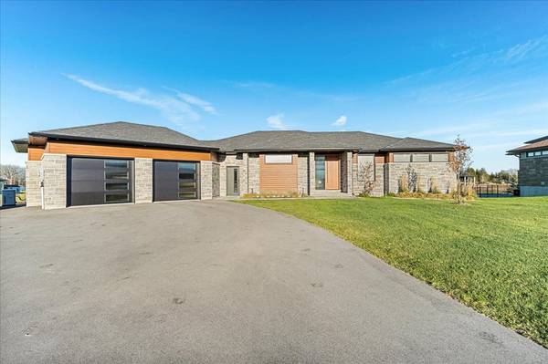 656 County Road 28 N/A, Prince Edward County, ON K8N 0G2