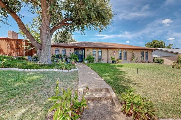 1217 Gardengate Circle, Garland, TX 75043