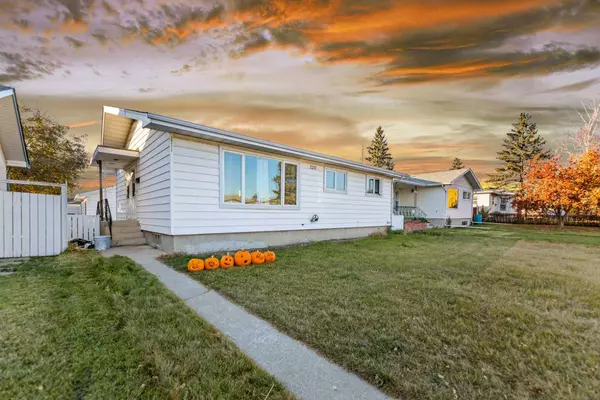 Calgary, AB T2B 1H4,2211 43 ST SE