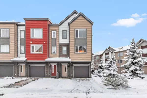 214 COPPERPOND ROW SE, Calgary, AB T2Z 1H2