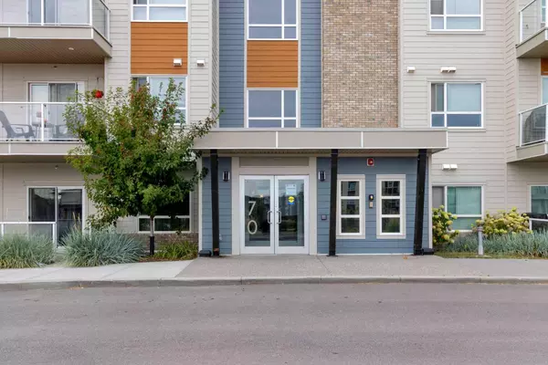 Calgary, AB T3K 2M8,370 Harvest Hills Common NE #213