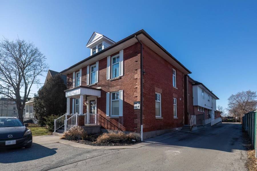 364 Simcoe ST S, Oshawa, ON L1H 4J3