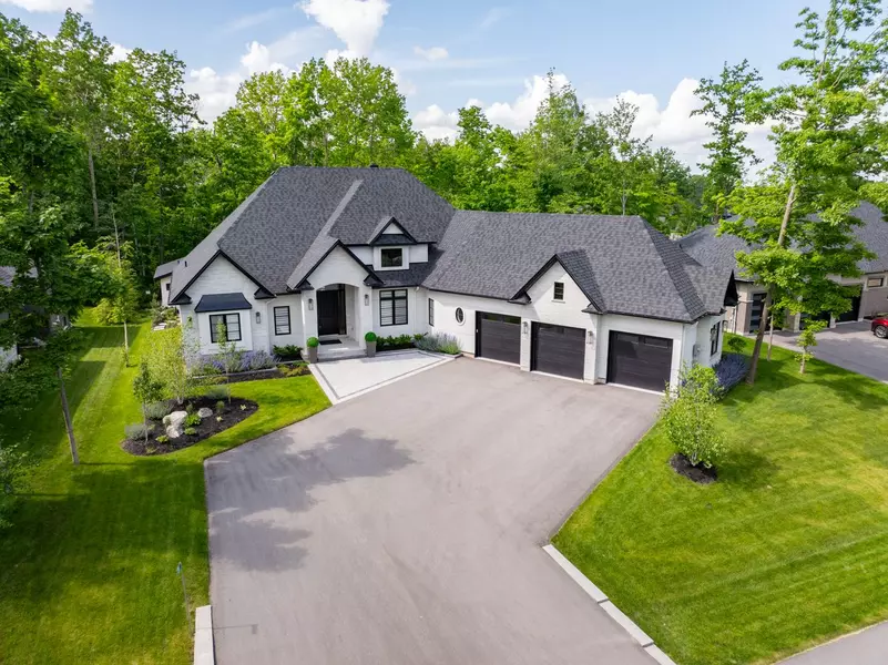 28 Byers ST, Springwater, ON L9X 2A3