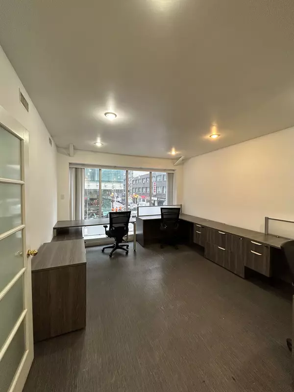 Toronto C01, ON M4Y 2B6,760 Yonge ST #2nd Fl