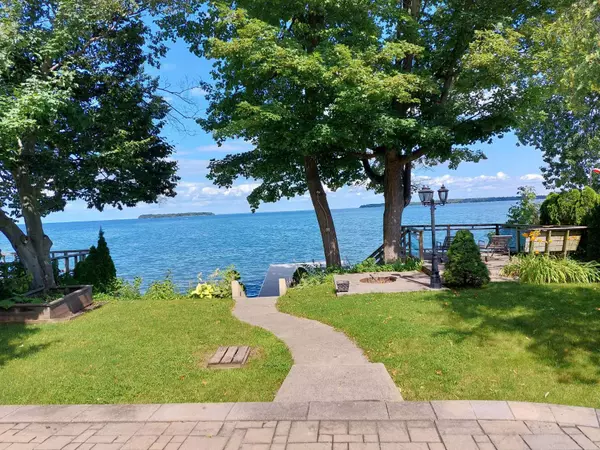 Innisfil, ON L9S 4E5,643 Lakelands AVE