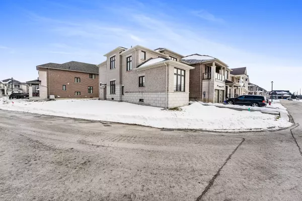 Whitchurch-stouffville, ON L4A 7X4,7 Ballanview CT