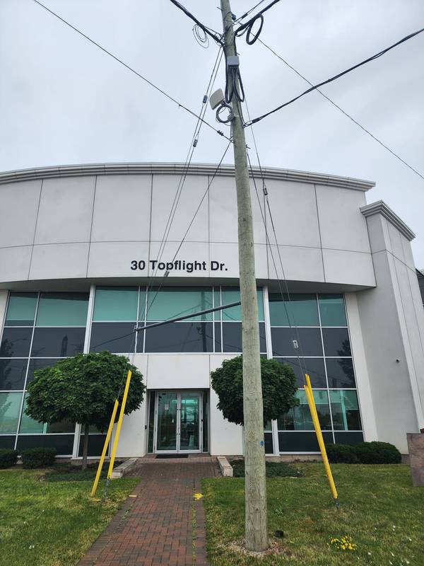 30 Topflight DR #8B, Mississauga, ON L5S 0A8