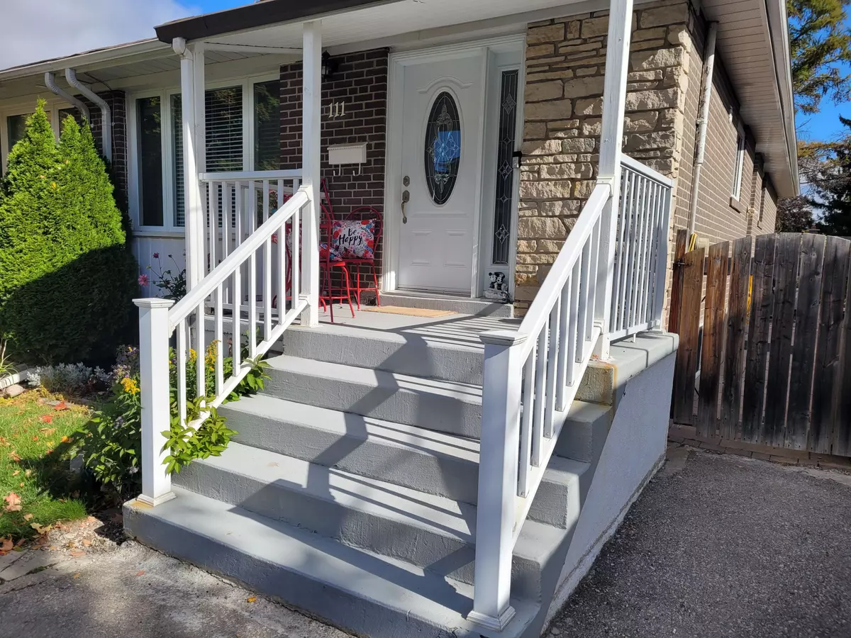 Newmarket, ON L3Y 3W2,111 Bayview Pkwy