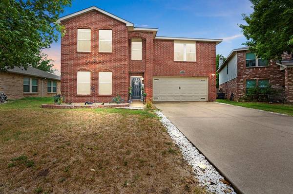 2004 Blanco Lane, Fort Worth, TX 76247