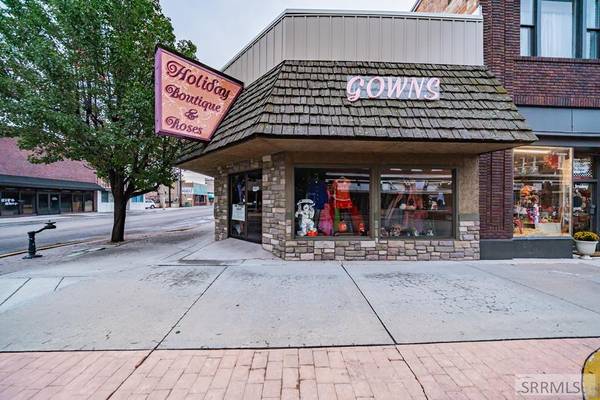 98 N Broadway, Blackfoot, ID 83211